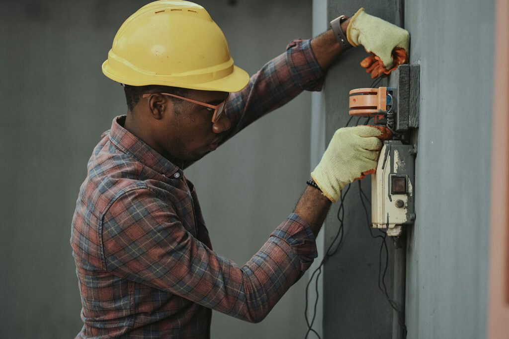 Eyime - Customisation technicians